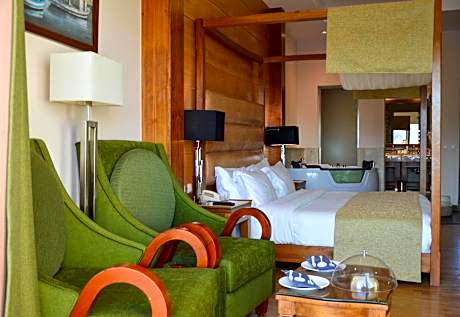 Royal Savoy Junior Suite with Jacuzzi (Adults Only)