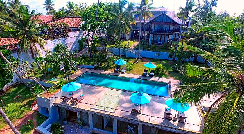 R Degrees Ambalangoda