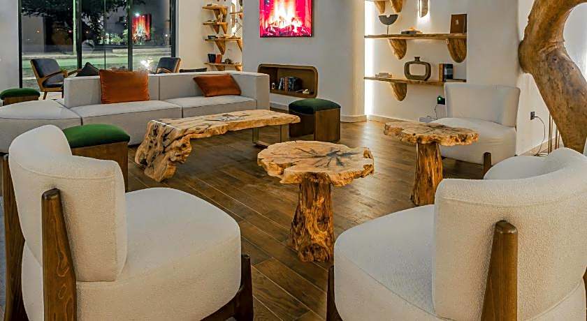 Bratus Hotel