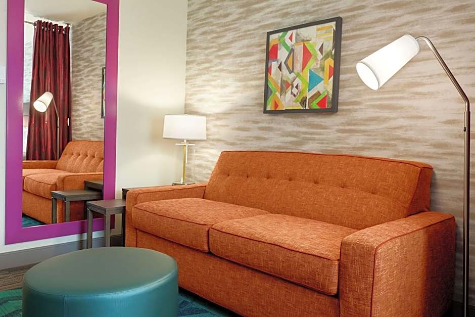 Home2 Suites by Hilton Sarasota - Bradenton Airport, FL