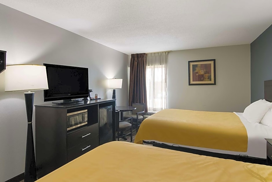 Quality Inn Aurora - Naperville Area