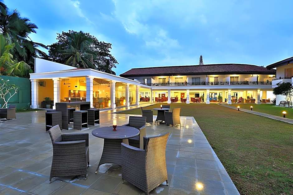 Hibiscus Beach Hotel
