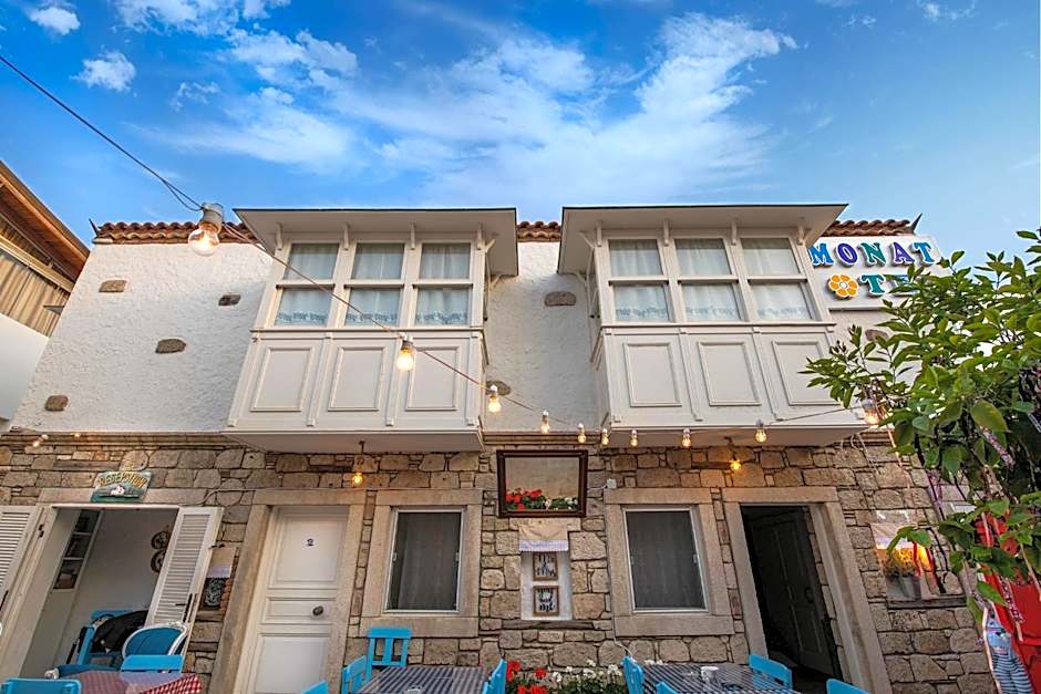 Monat Otel Alaçatı