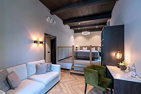 Deluxe Double Room with Shower