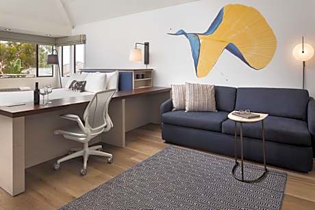 Standard King Room with Sofa Bed