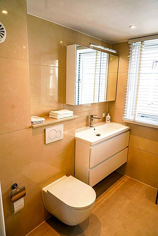 The Balcony at Prinsen Canal apartment Amsterdam