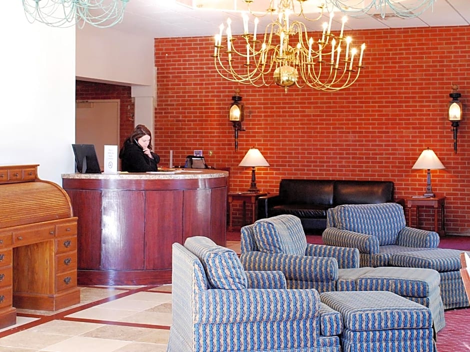 Travelodge by Wyndham Watertown