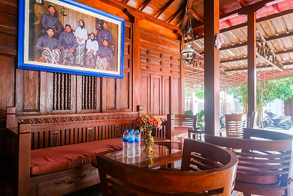 RedDoorz Syariah @ Omahe Qoema 3 Yogyakarta