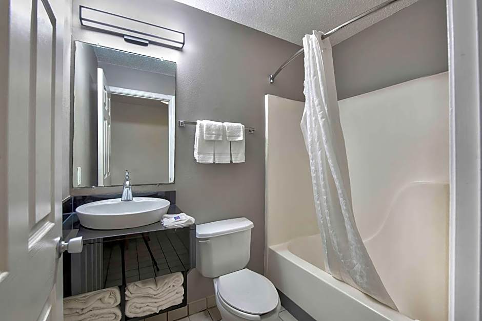 Studio 6-Pascagoula, MS