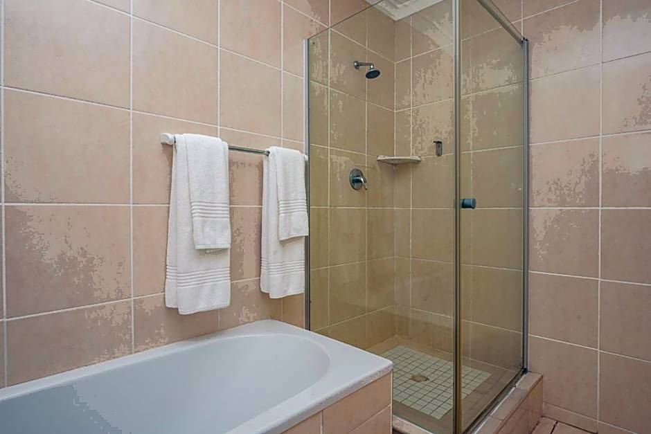 Millard Crescent Guest House