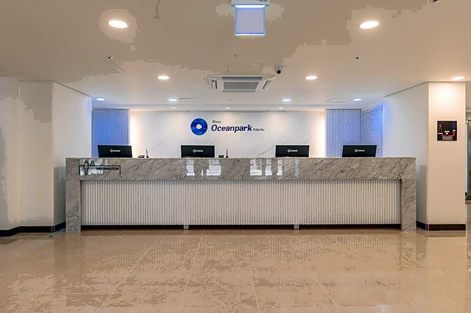 Risen Ocean Park Hotel