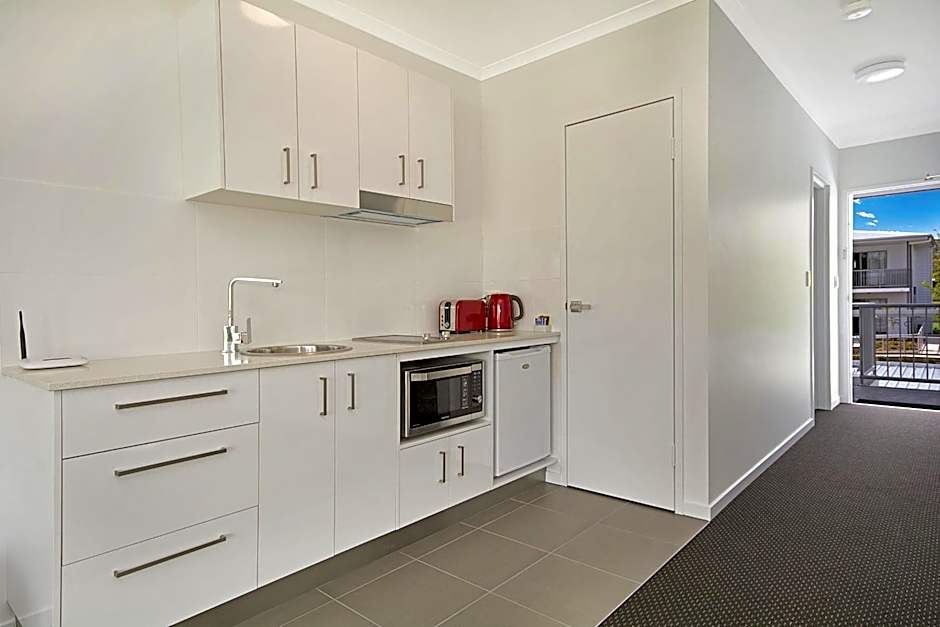 Cooroy Luxury Motel Apartments