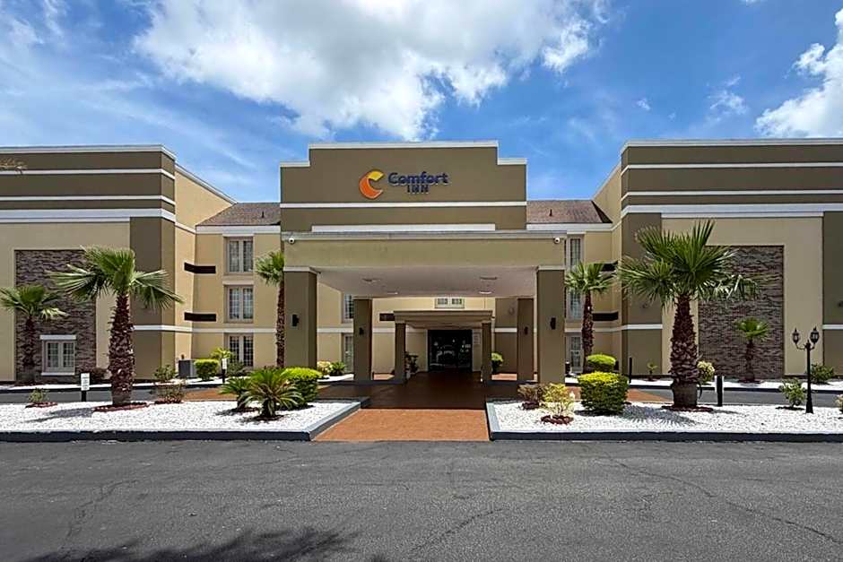 Photo 1 of 32 of Comfort Inn
