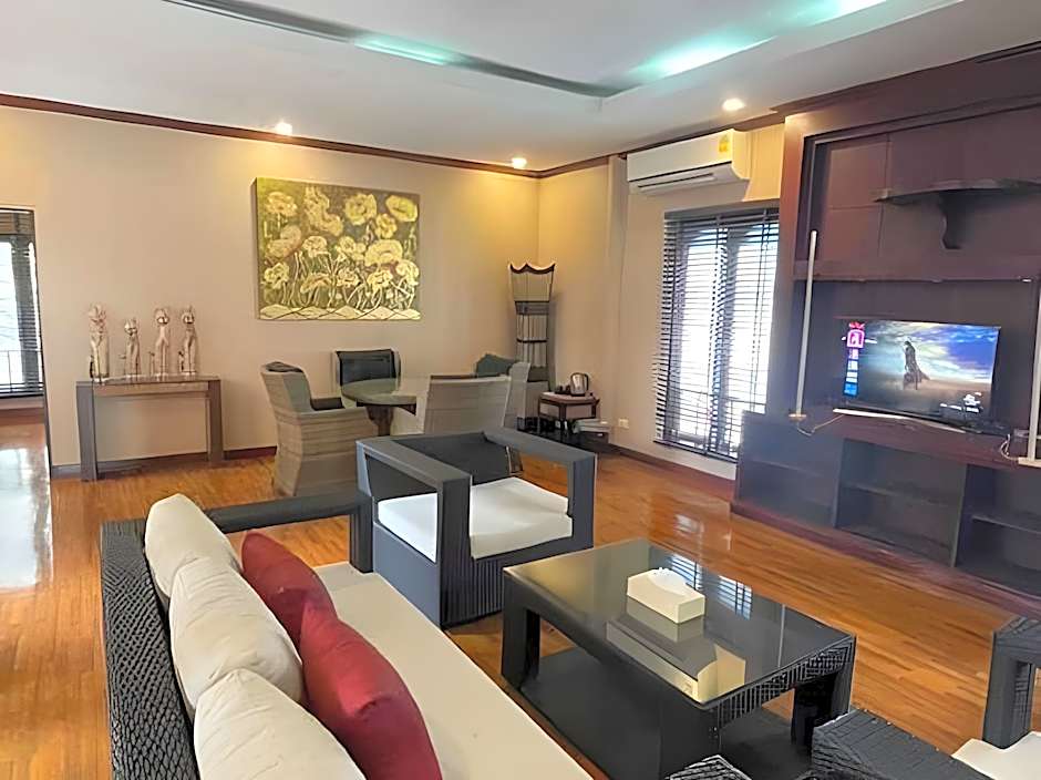 Yotaka Boutique Hotel