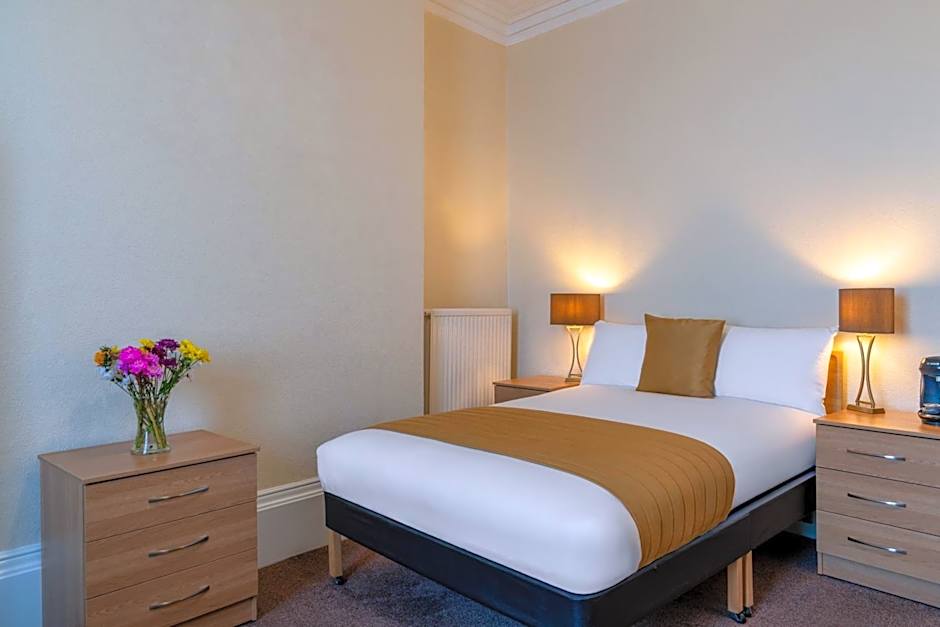 Clifton Hotel