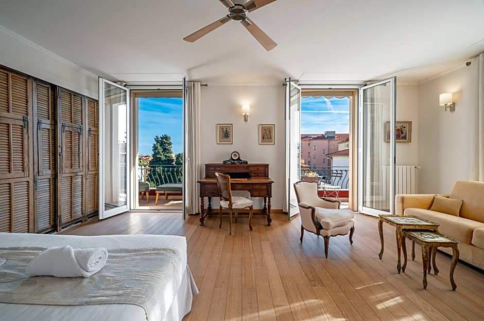 La Fabrique à Poupées - Chambres et Appartements de charme au coeur de Menton