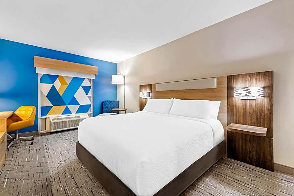 Holiday Inn Express & Suites Sylva - Western Carolina Area By IHG