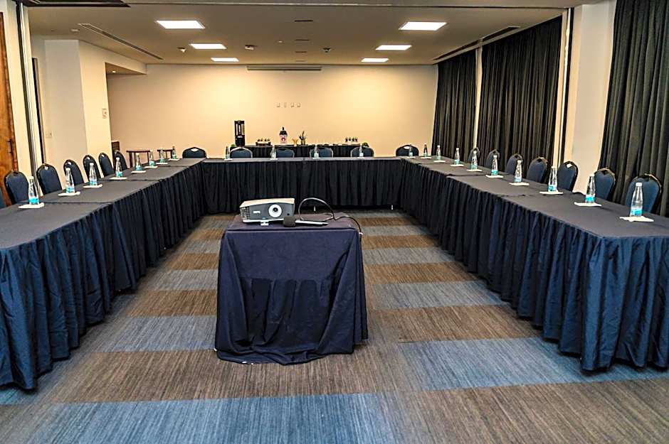 HAMPTON INN BY HILTON CELAYA