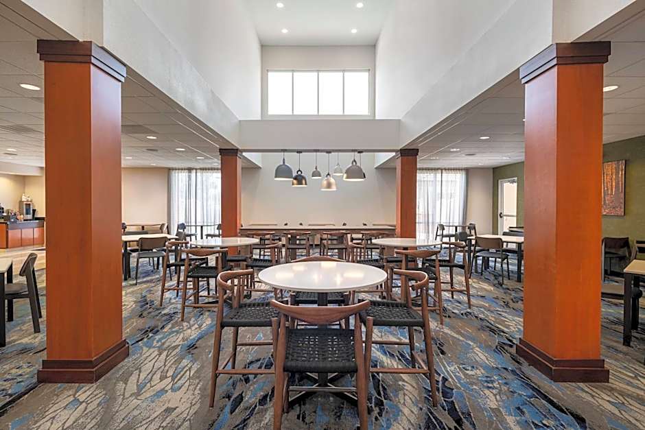 Fairfield Inn & Suites by Marriott Visalia Tulare