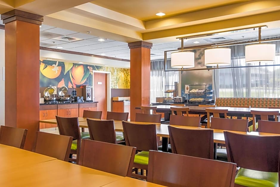 Fairfield Inn & Suites Columbia