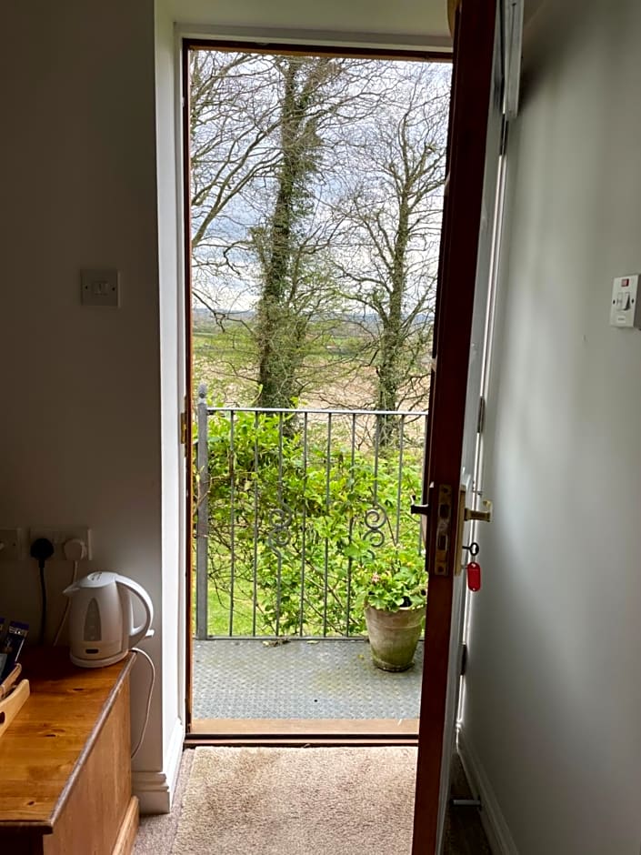 Wynards Farm Sunset room