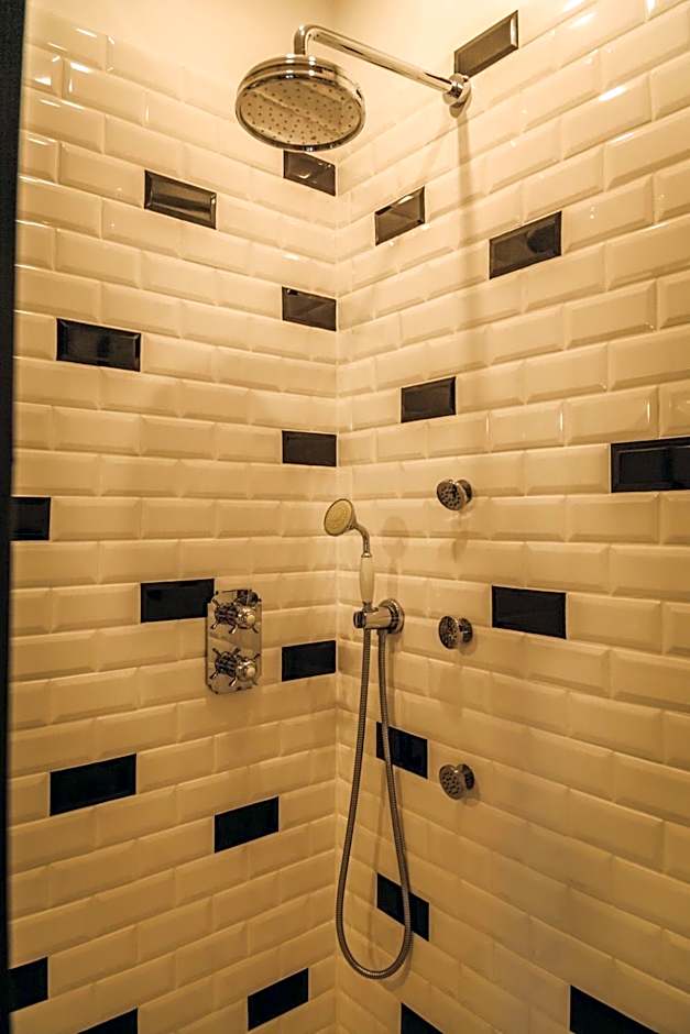 CHAMBRES D'HÔTES L'Oréliane en Provence Adults Only
