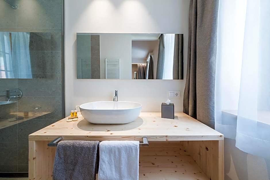 Zum Hirschen Boutique Hotel Val di Non