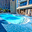 Oceanfront Views, Recently Renovated Kitchen,Pools