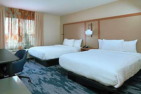 Executive Two Queen Suite, Suite, 2 Queen, Sofa bed