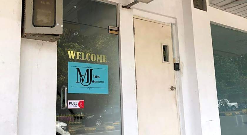 OYO 89782 Ranau City Inn