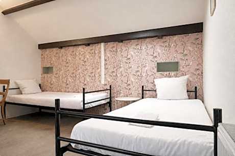 Twin Room - Hostel Building