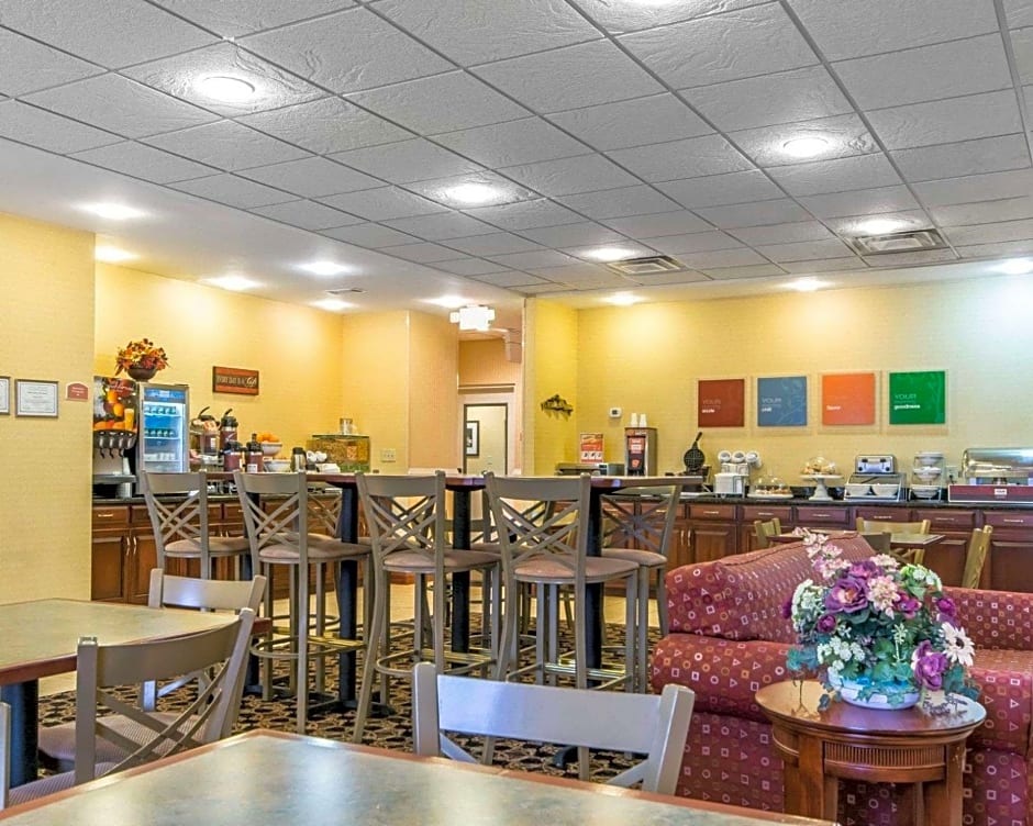 Comfort Suites South Point - Huntington