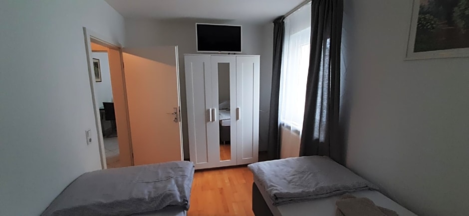 Fewo Reutlingen Heinestrasse OG