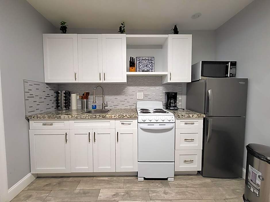 Barefoot Mailman Motel