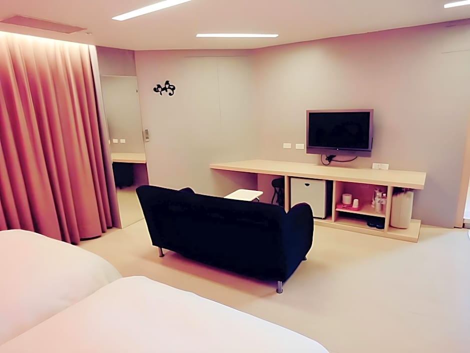 Every Day Hot Spring Hotel