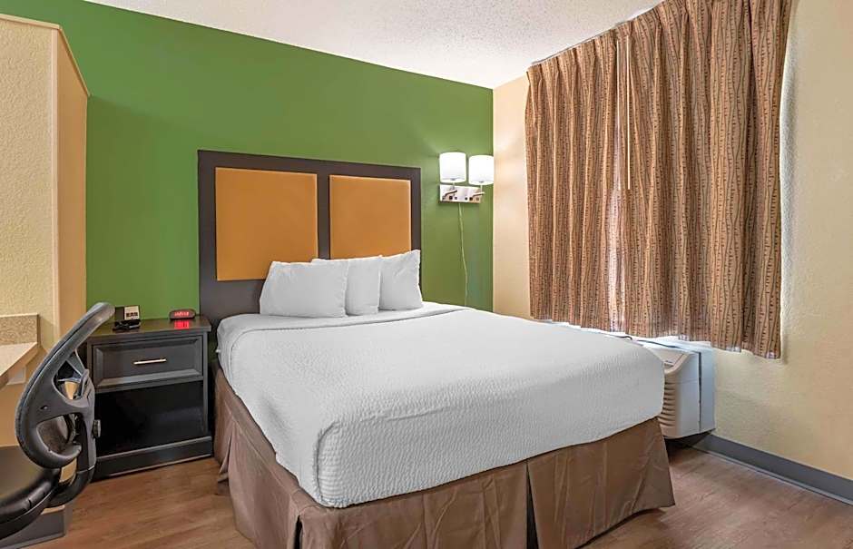 Extended Stay America Select Suites - Chicago - Lombard - Oakbrook
