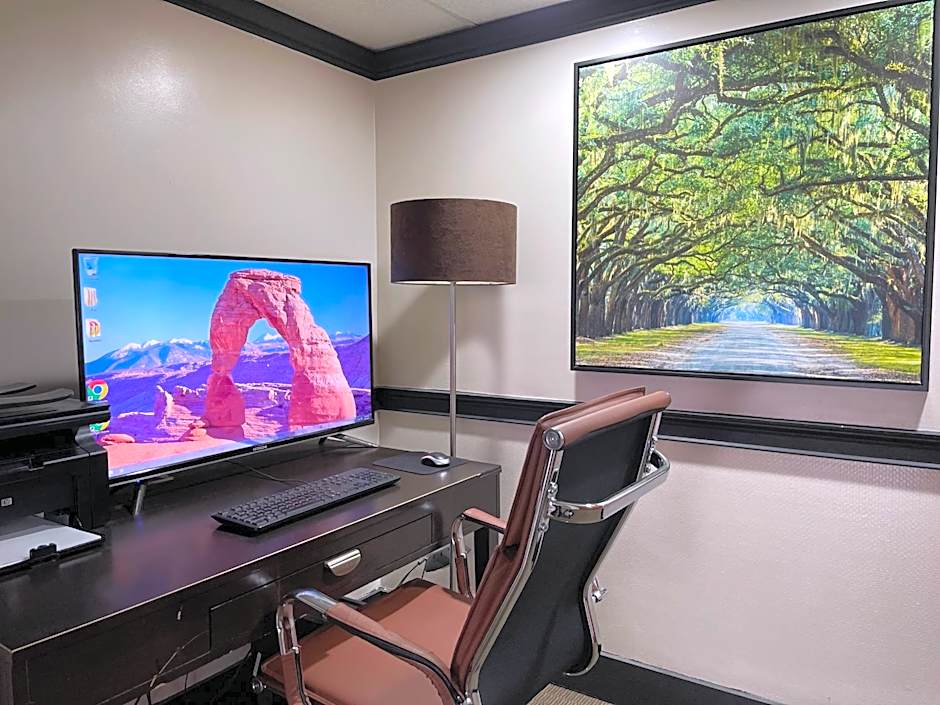 THE PARAGON of Golden Isles