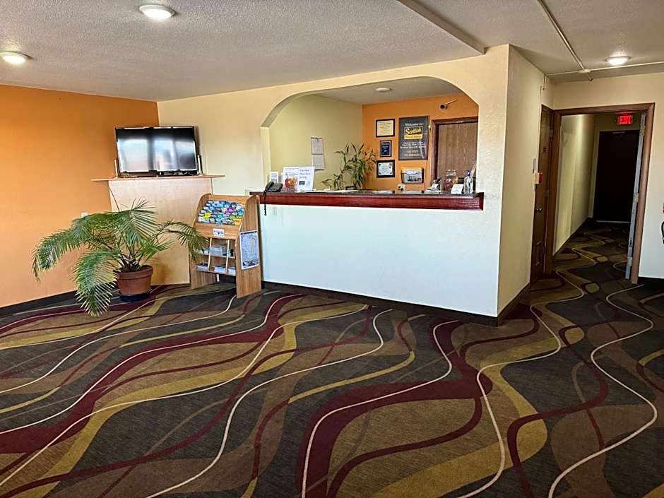 Scottish Inn & Suites - Eau Claire