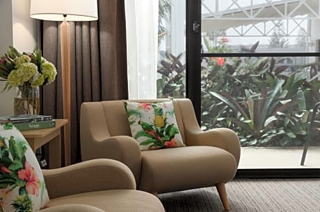 Suite Garden View King Bed