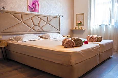 Enika Hotel