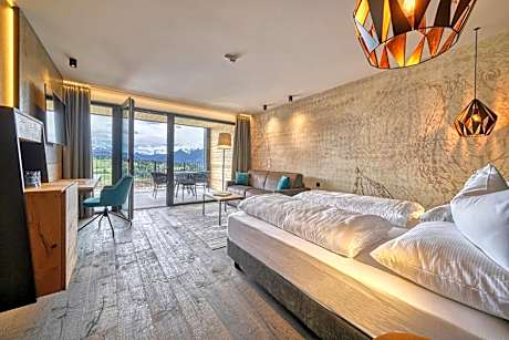 Junior Suite with Mountain View