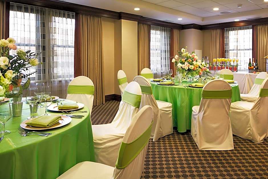 The Raphael Hotel, Autograph Collection by Marriott