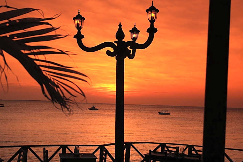 Langi Langi Beach Bungalows