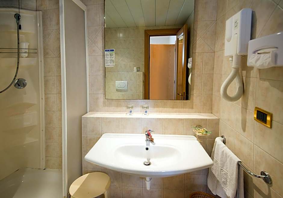 Joli Park Hotel - Caroli Hotels