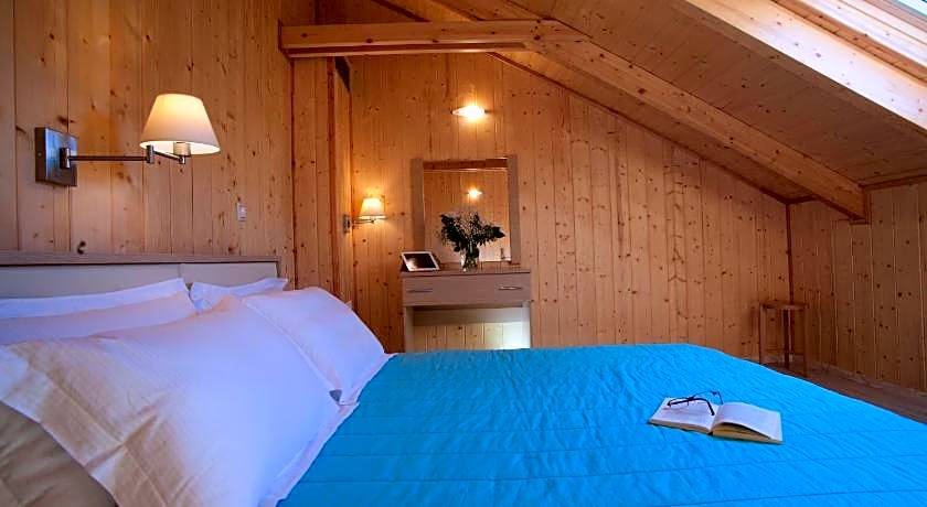 Grand TheoNi Boutique Hotel & Spa