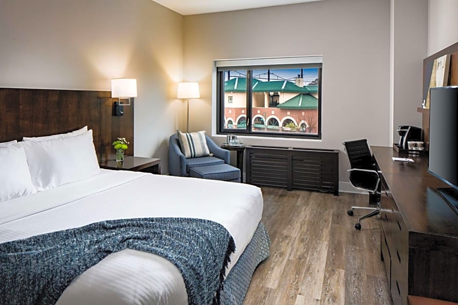 Watt Hotel Rahway Tapestry Collection by Hilton