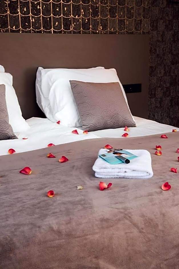 Harbour Suites Boutique Hotel