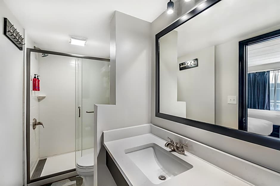SureStay Hotel by Best Western Virginia Beach Royal Clipper