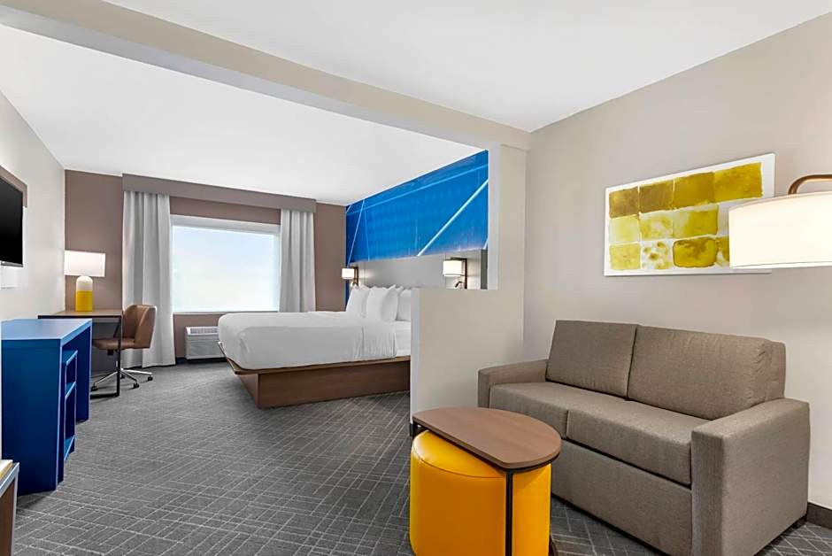 Comfort Inn & Suites Suwanee - Sugarloaf