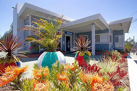 Edgewater Beach Inn